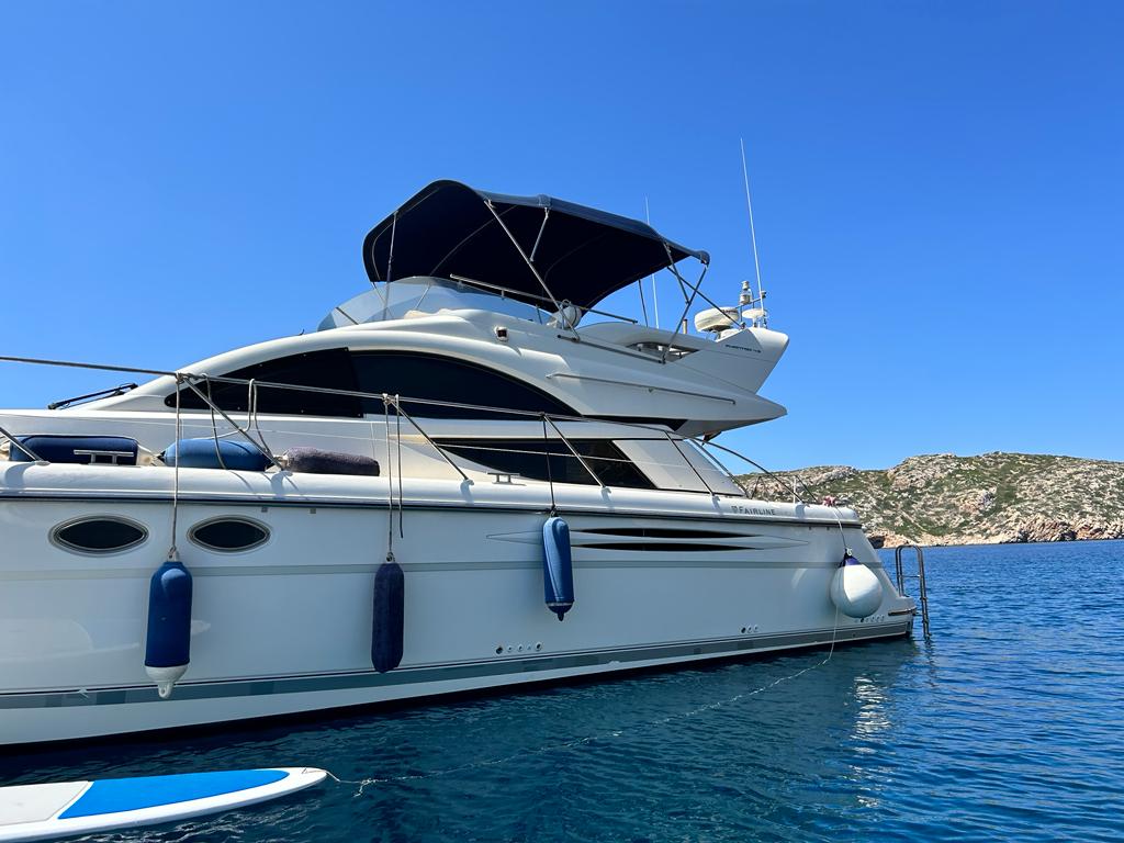 Fairline Phantom 43 flybridge