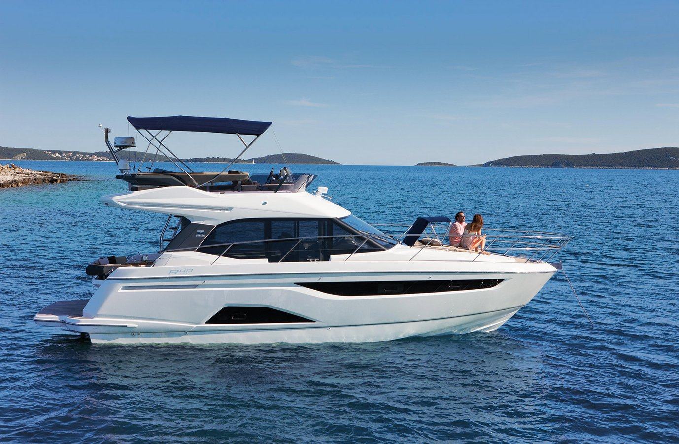Bavaria R40 sun deck