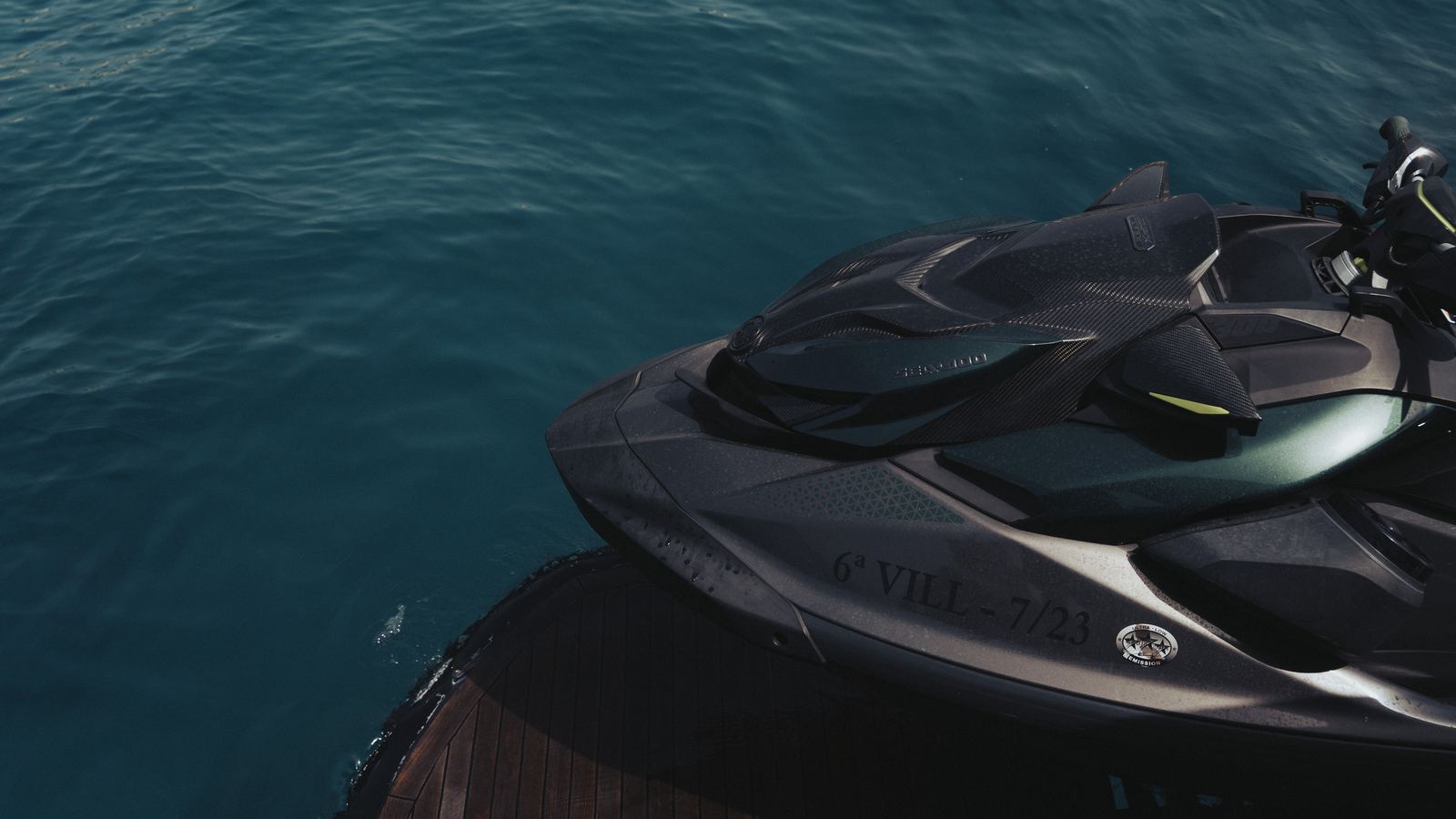 High season boat trip in Mallorca with water toys in July and August