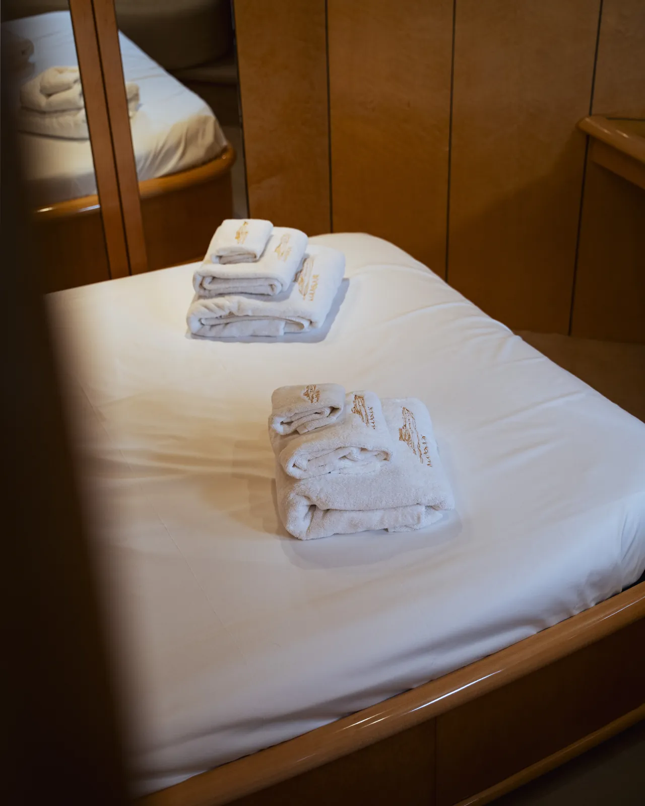MANSOOR master cabin