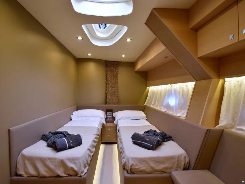 MANSOOR twin guest cabin