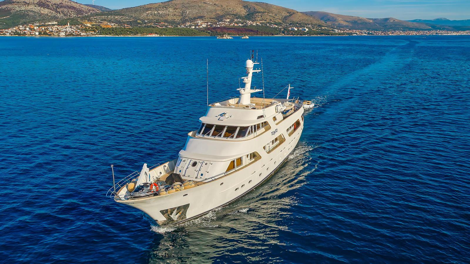 TO JE TO cruising the Adriatic